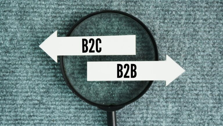 Flèche distinguant les activités B2B et B2C